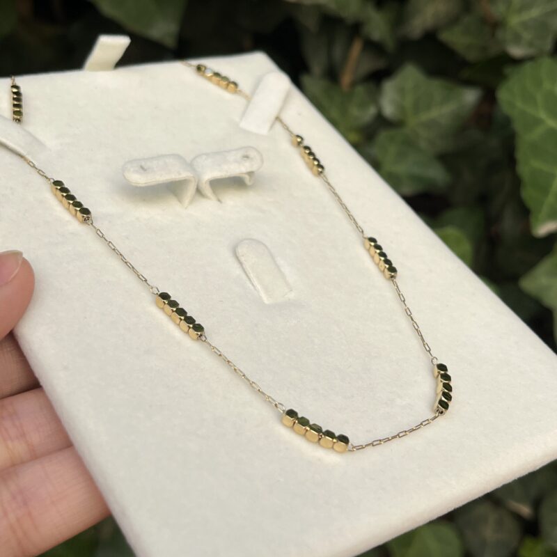 Collier Cube